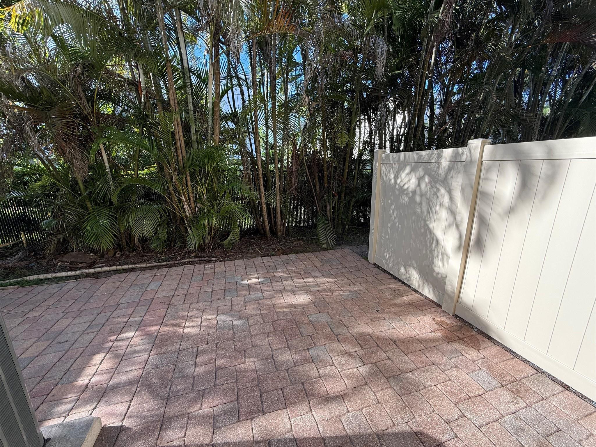 177 Lake Monterey Cir