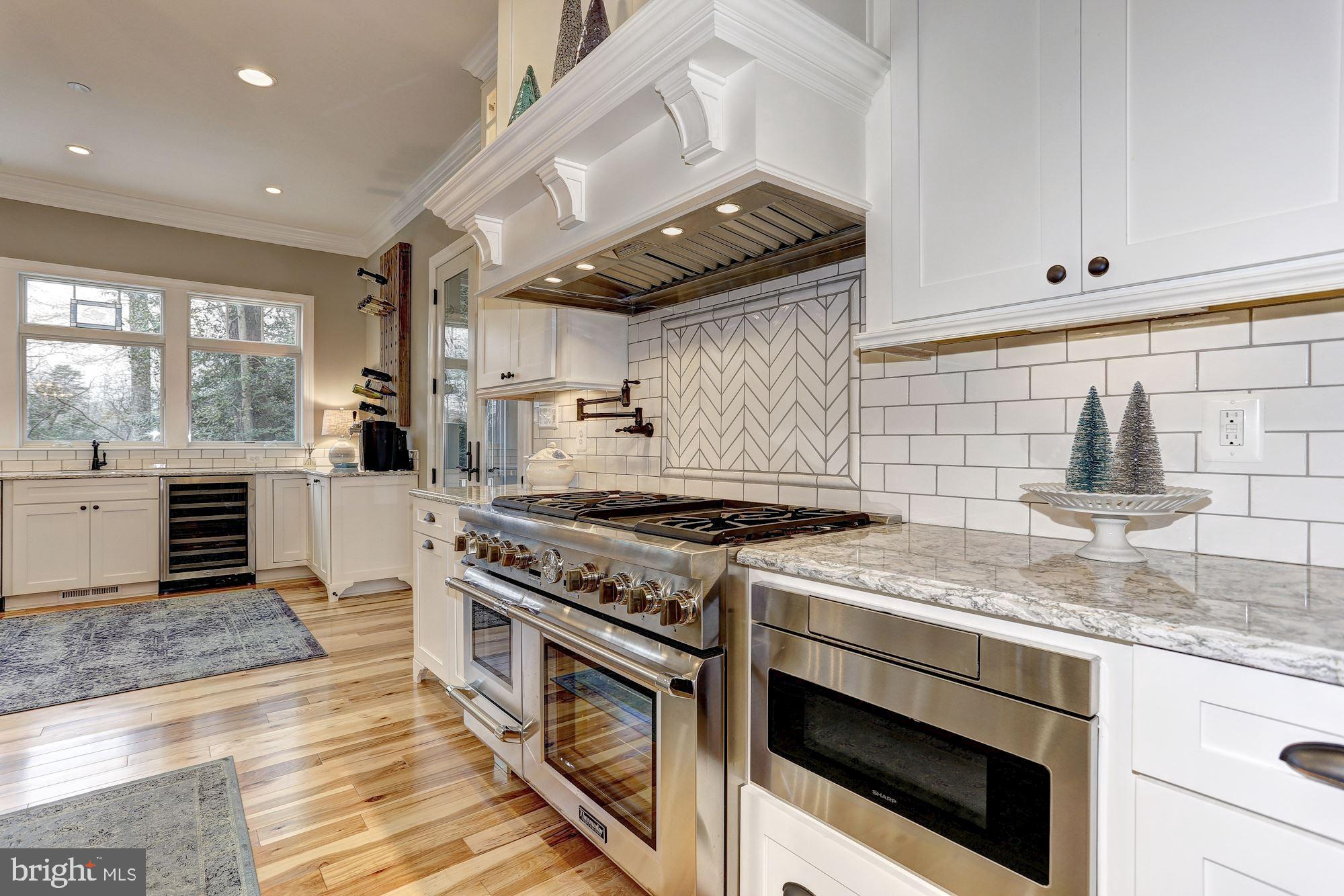 383 Forest Beach Rd