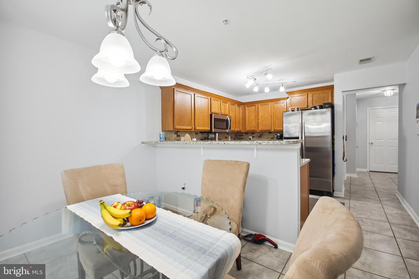 2022 Gov Thomas Bladen Way #102