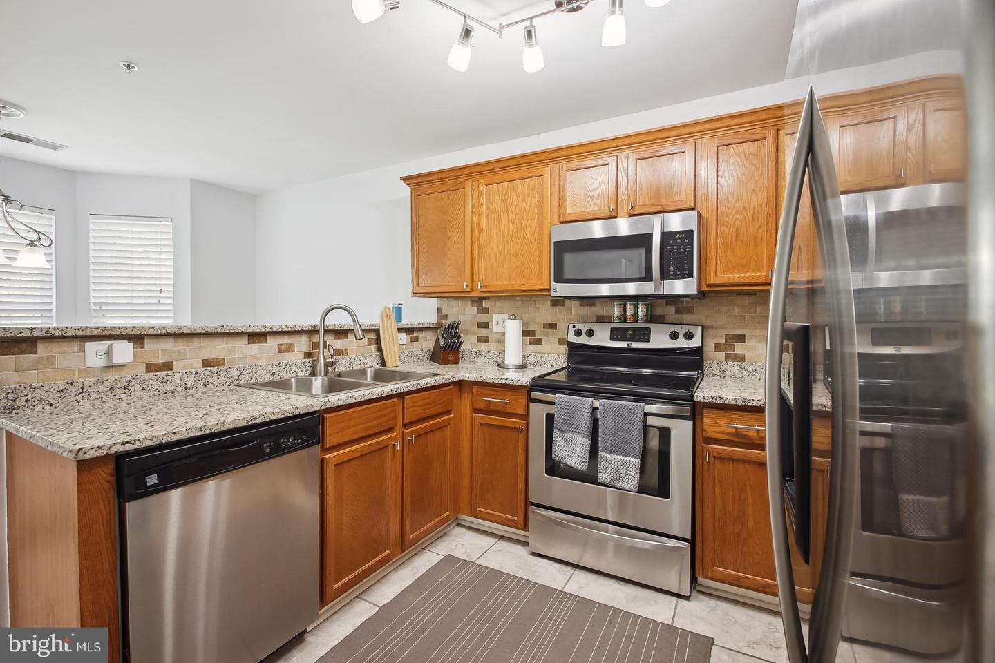 2022 Gov Thomas Bladen Way #102