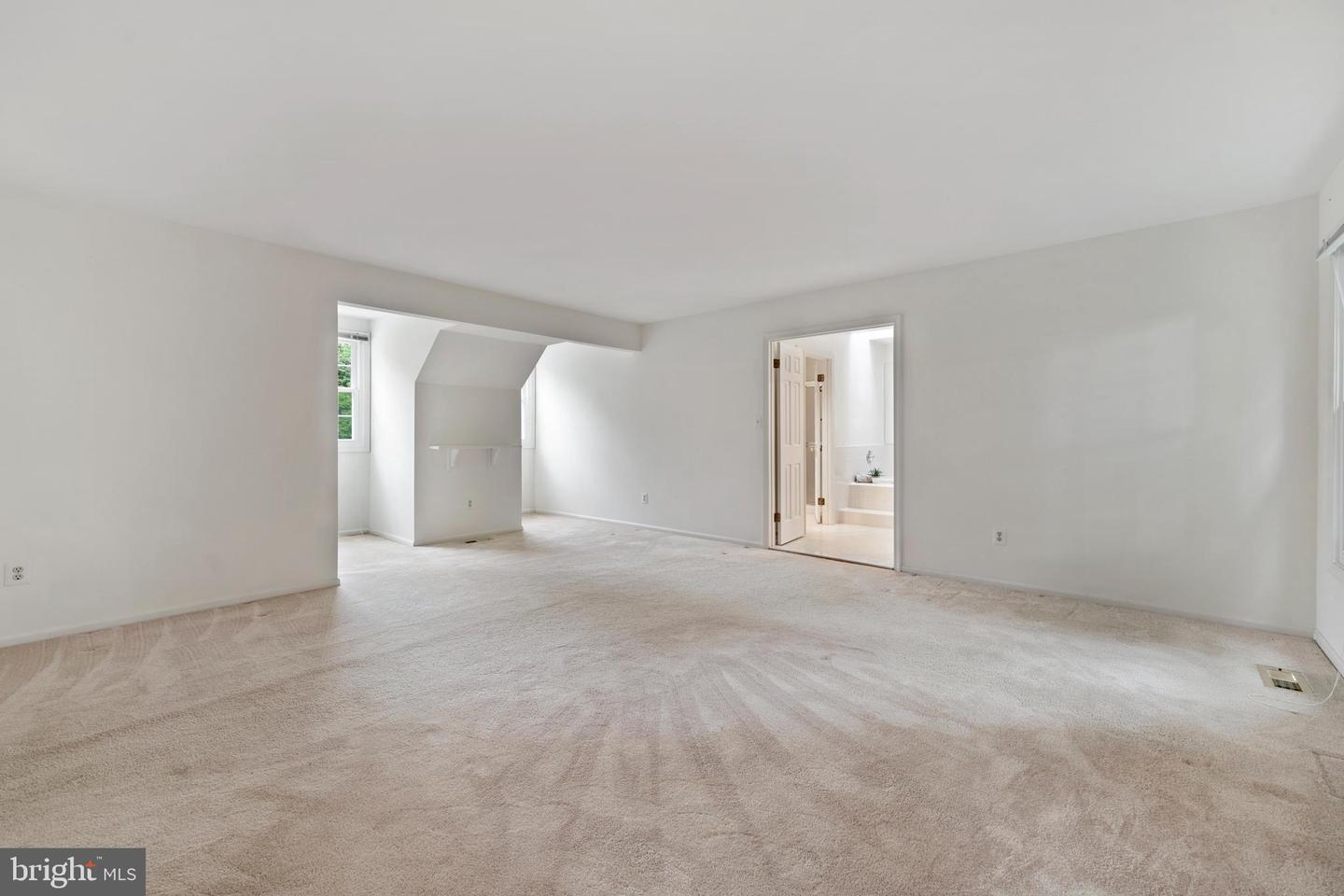 2804 Autumn Chase Run