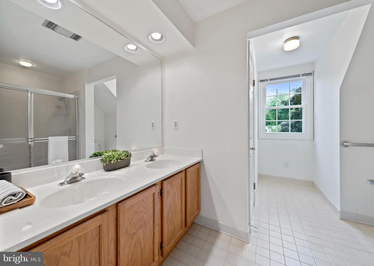 2804 Autumn Chase Run