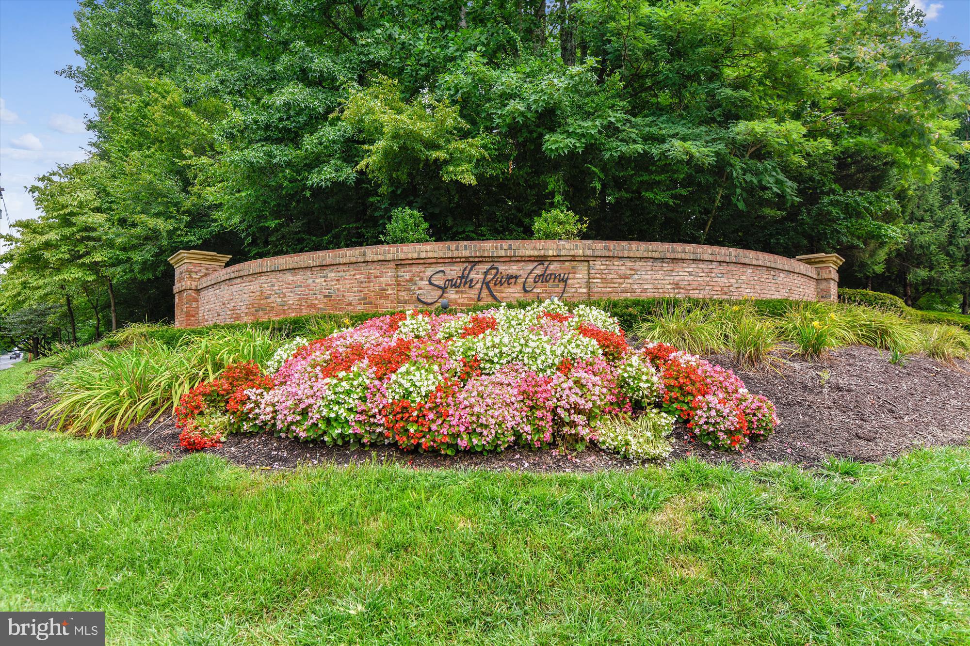 411 Hamlet Club Dr #207