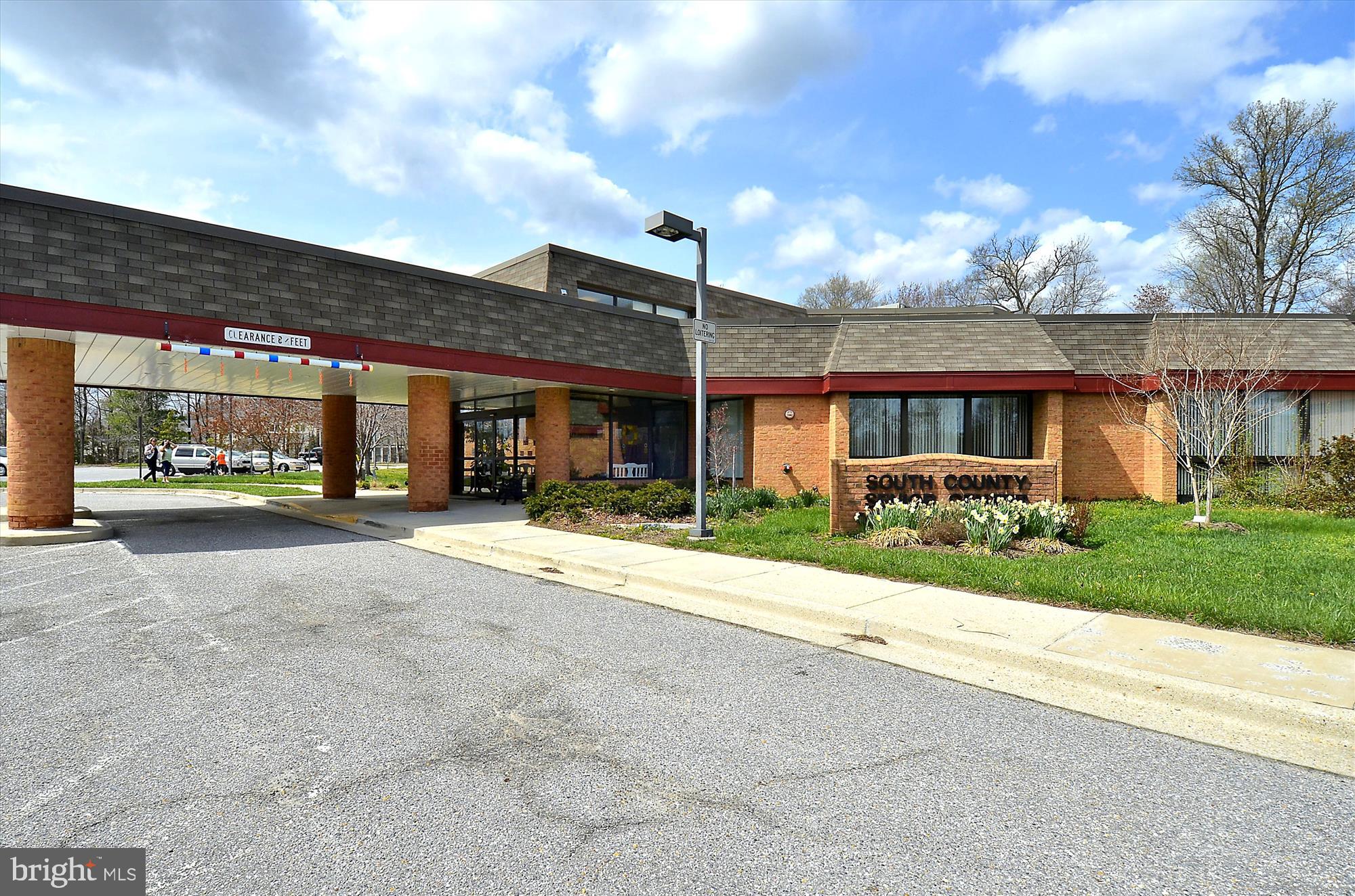 411 Hamlet Club Dr #207