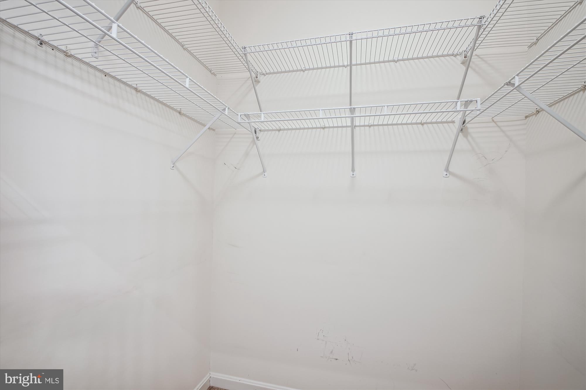 411 Hamlet Club Dr #207