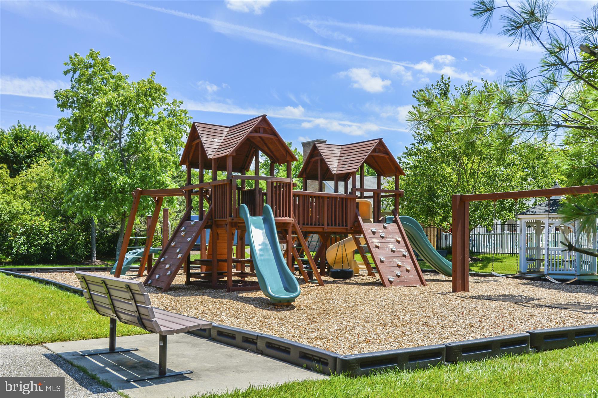 411 Hamlet Club Dr #207