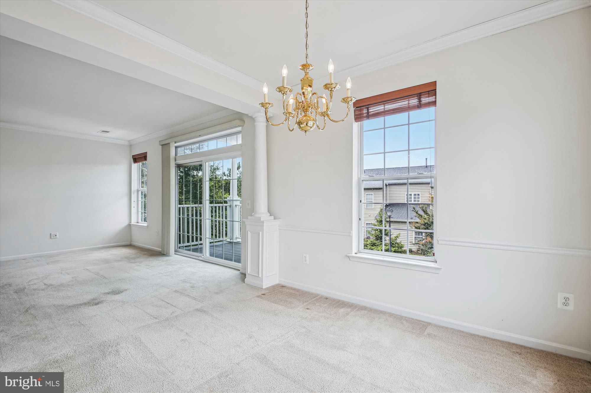 411 Hamlet Club Dr #207