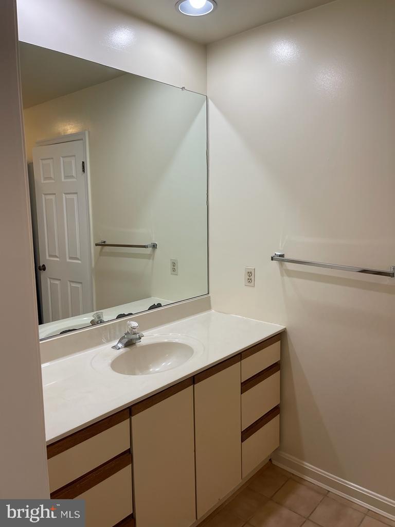 2901 Winters Chase Way