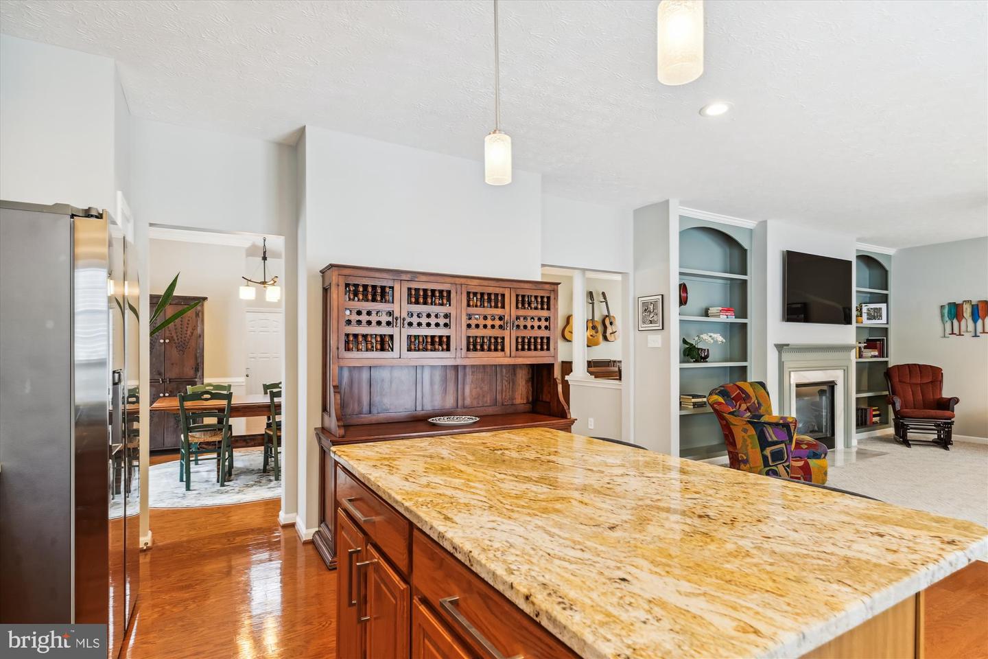 2412 Hightee Ct