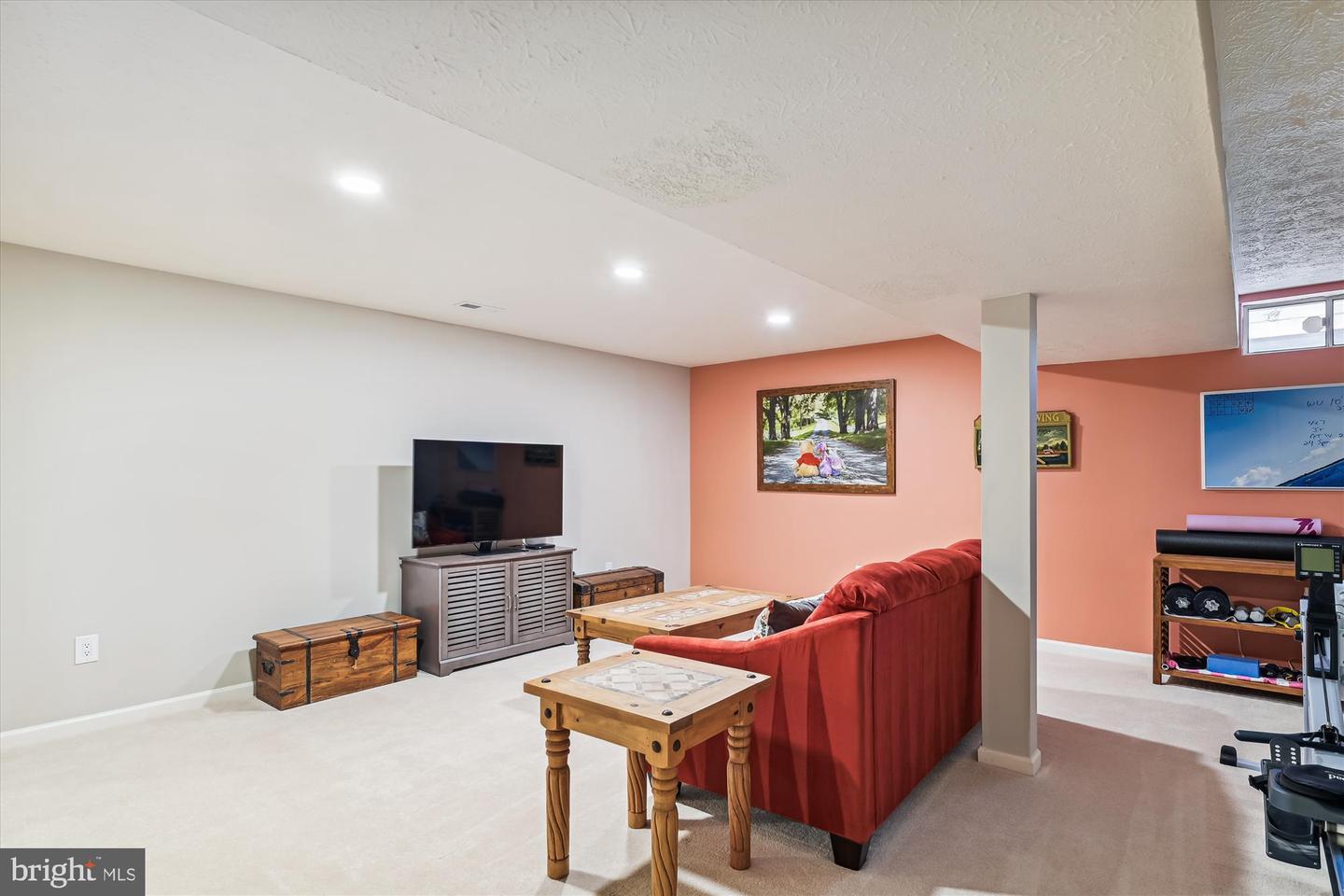 2412 Hightee Ct