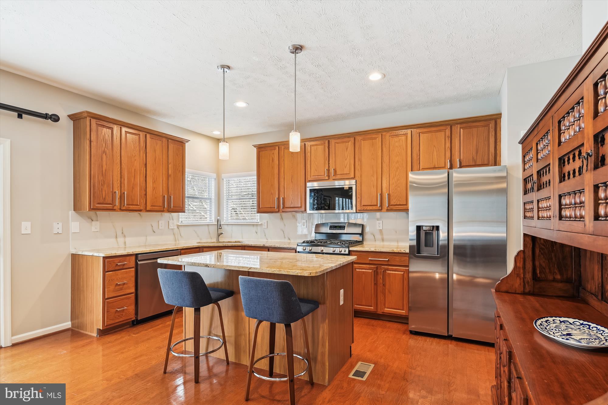 2412 Hightee Ct