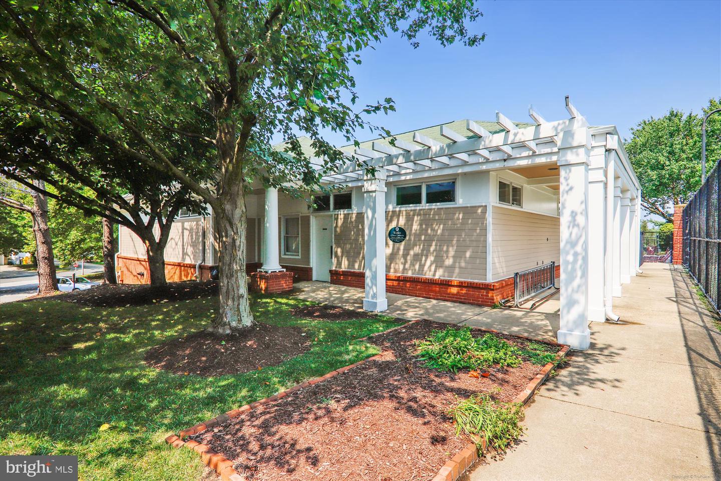 2412 Hightee Ct