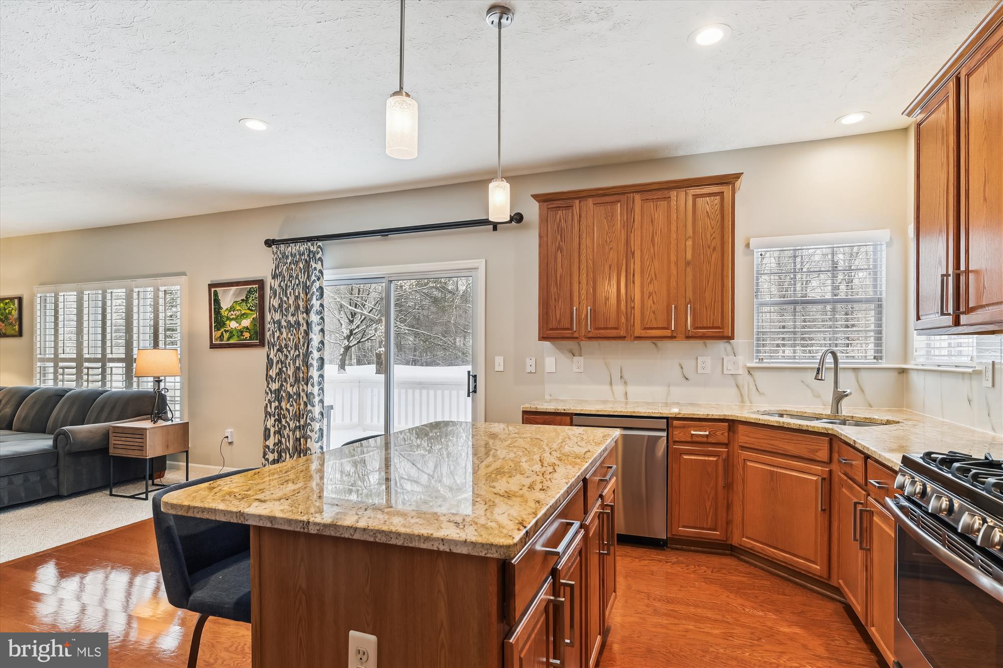 2412 Hightee Ct