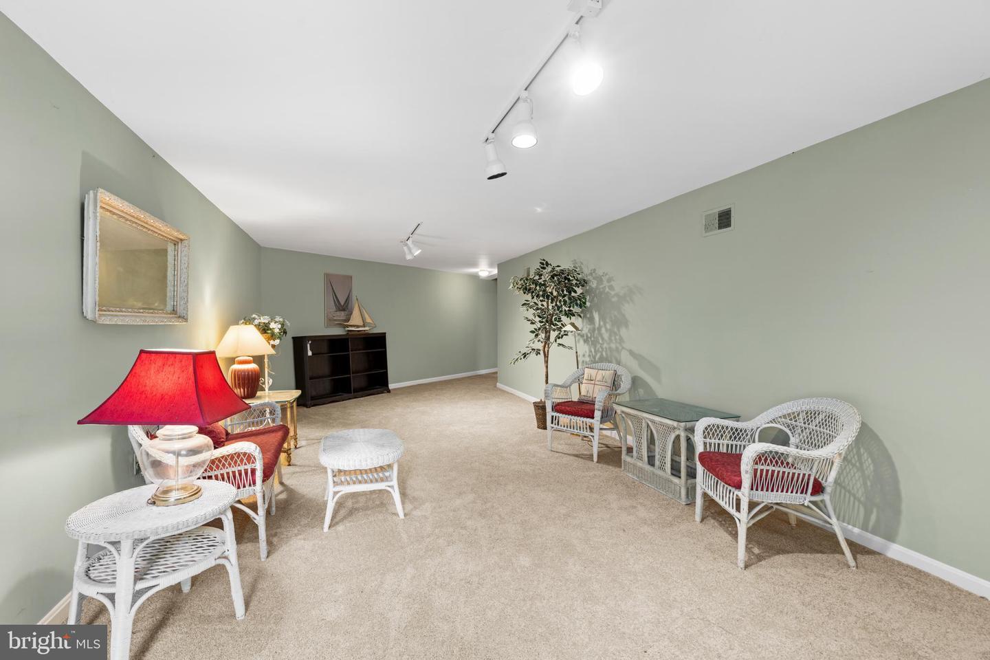 196 Berrywood Dr