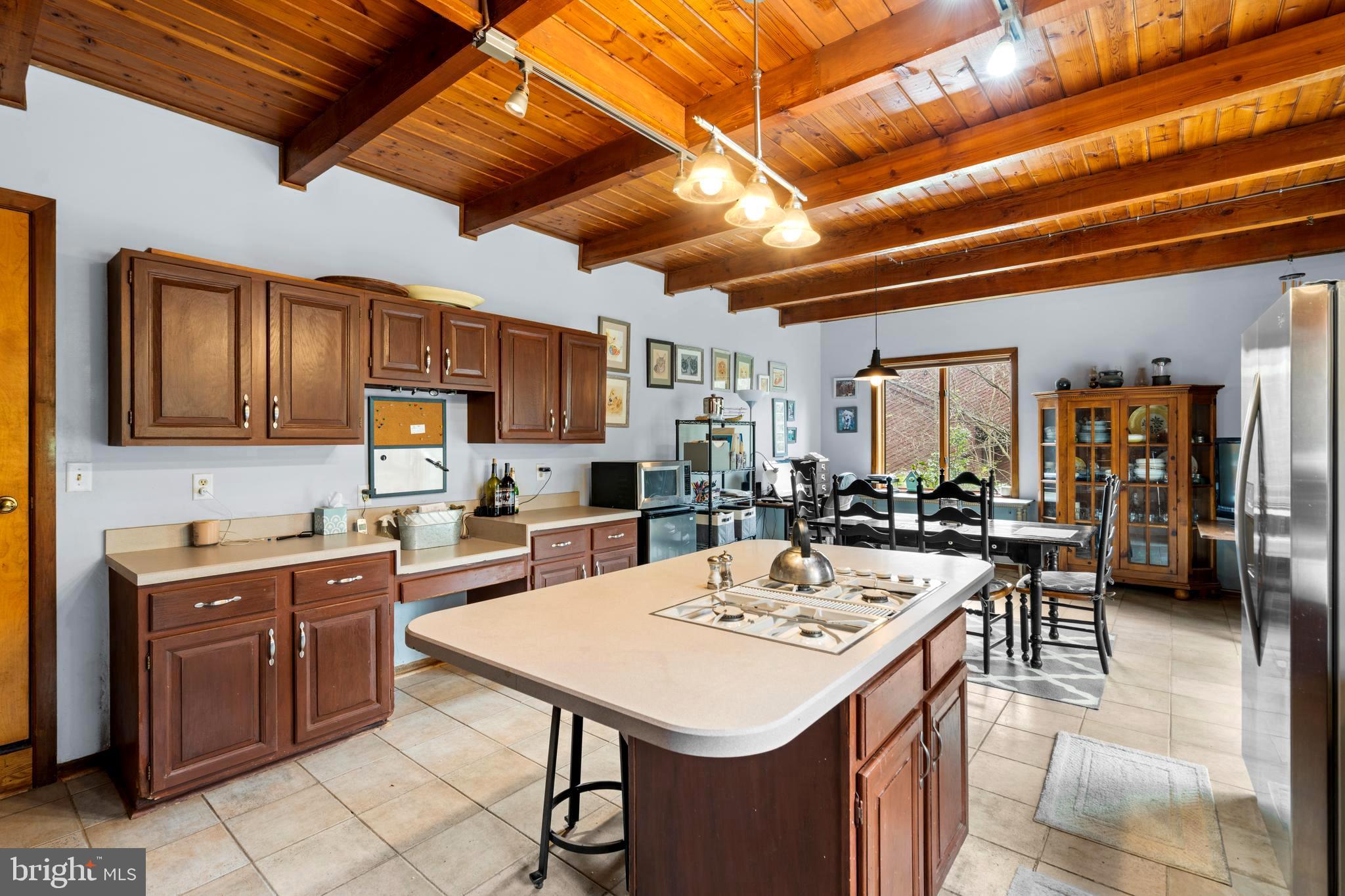 196 Berrywood Dr