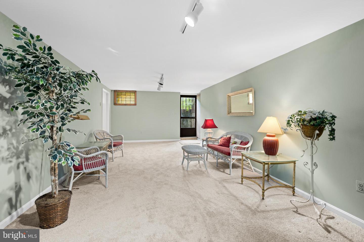 196 Berrywood Dr