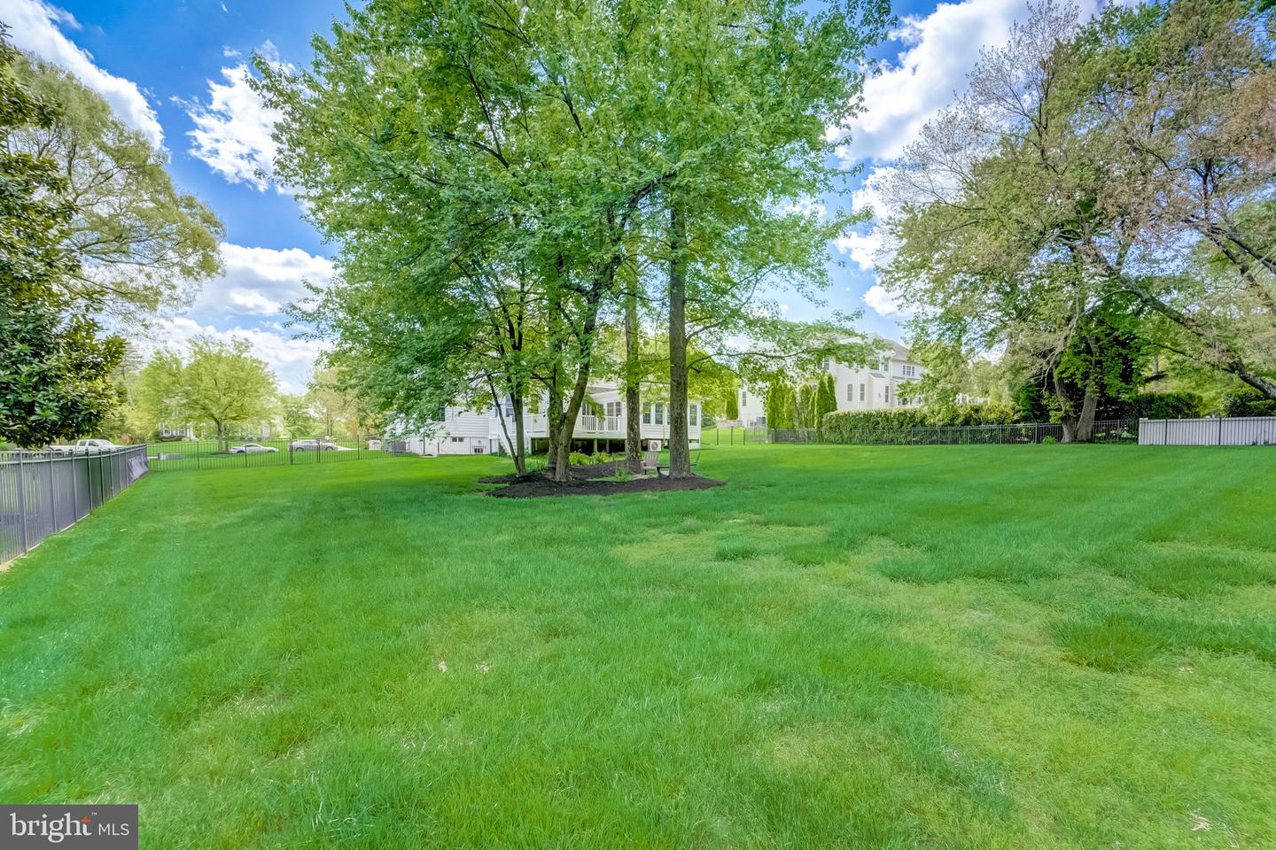 8422 Mortonhall Ct