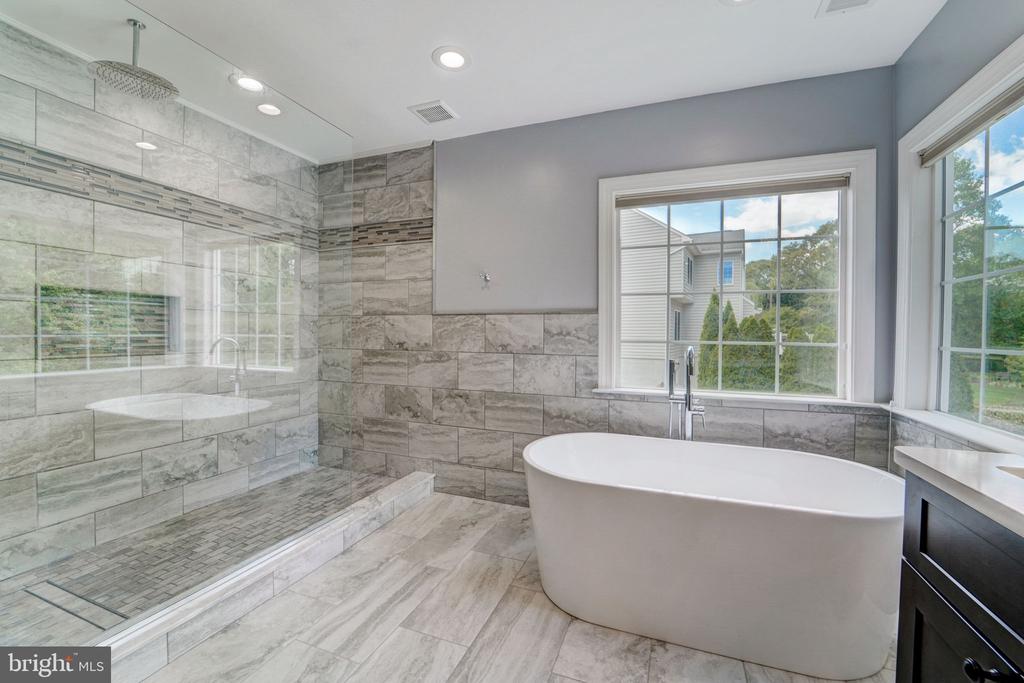 8422 Mortonhall Ct