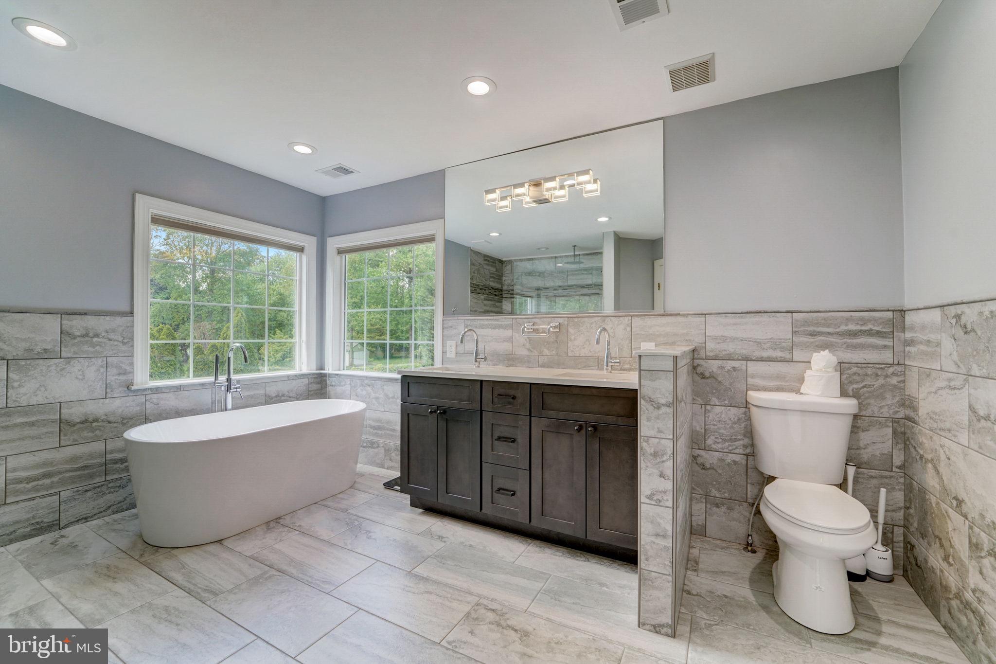 8422 Mortonhall Ct