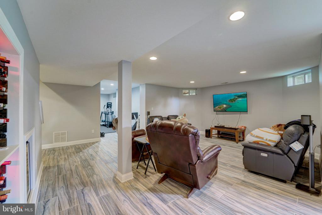 8422 Mortonhall Ct