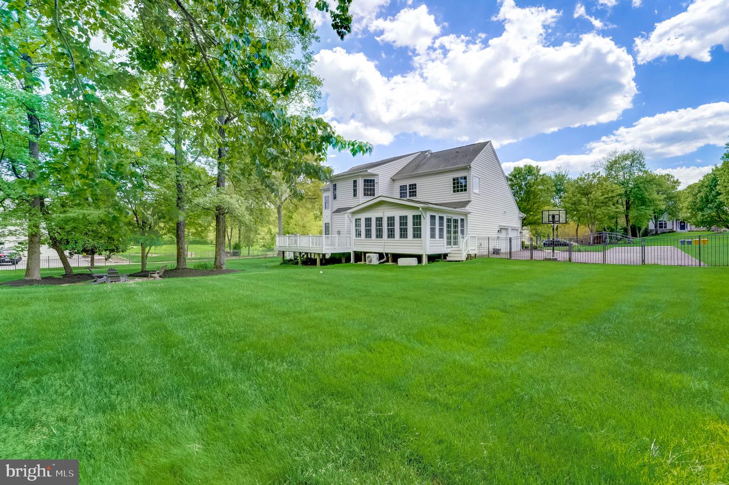 8422 Mortonhall Ct