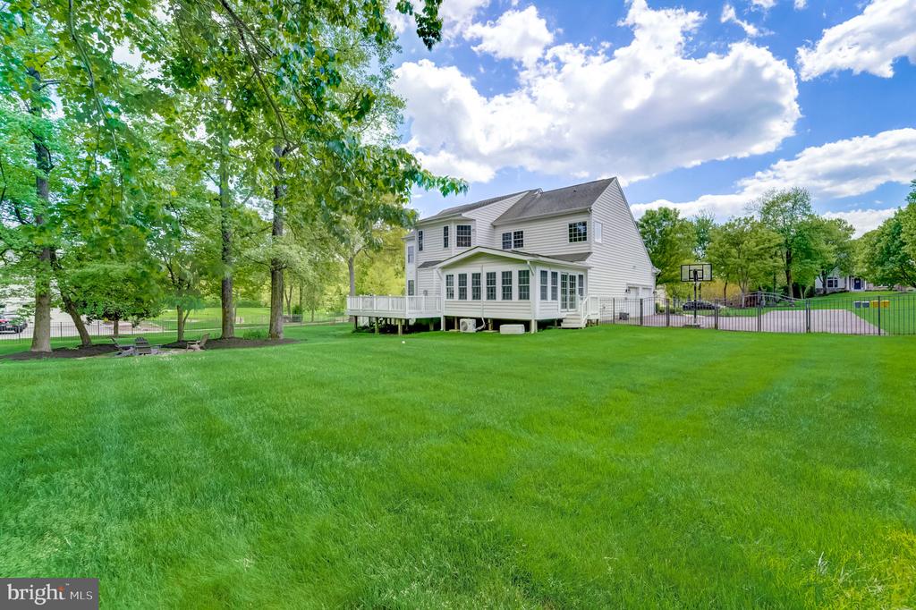 8422 Mortonhall Ct