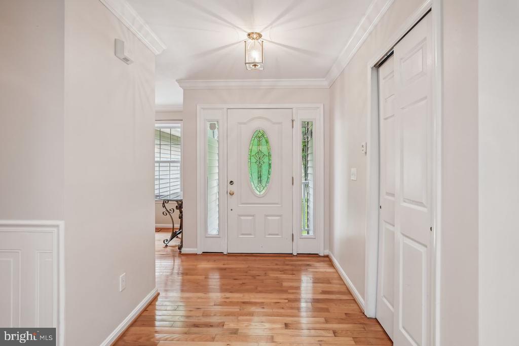 900 Harwood Rd