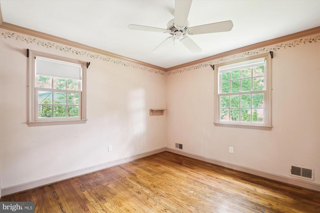 491 Old Orchard Cir