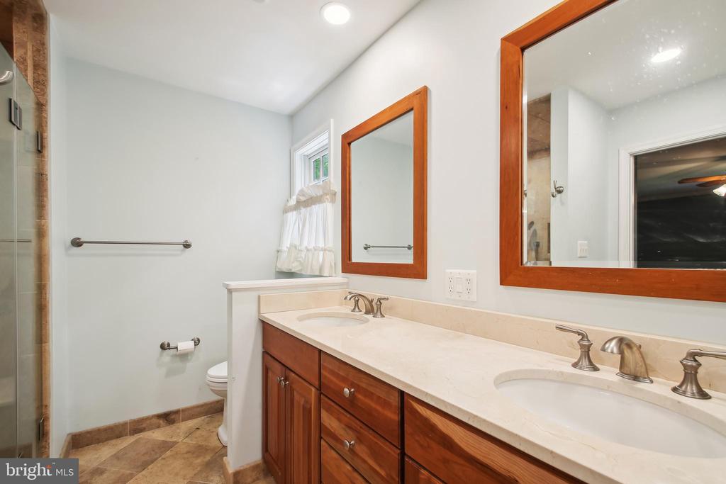 491 Old Orchard Cir