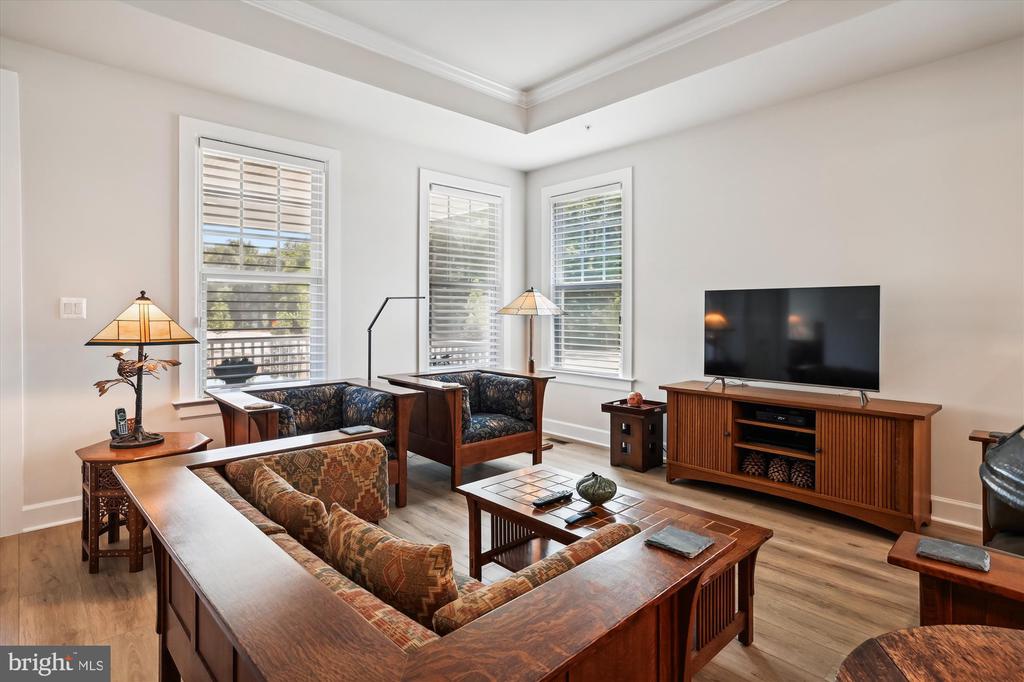 1203 Oleander Way