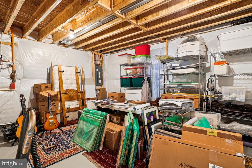 1203 Oleander Way