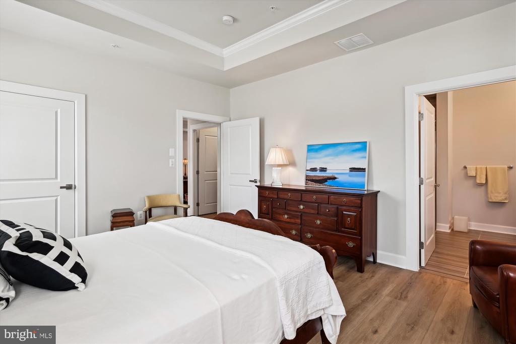 1203 Oleander Way