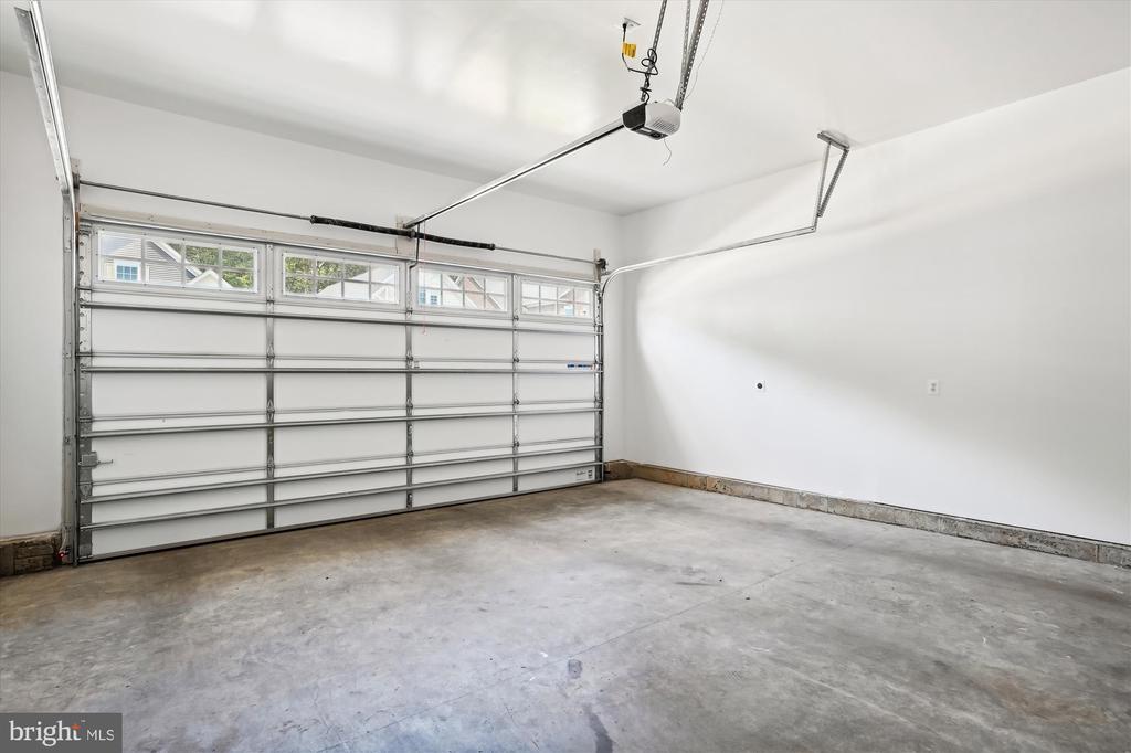 1203 Oleander Way
