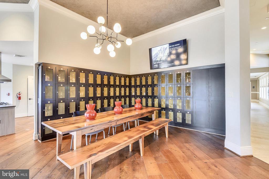 1203 Oleander Way
