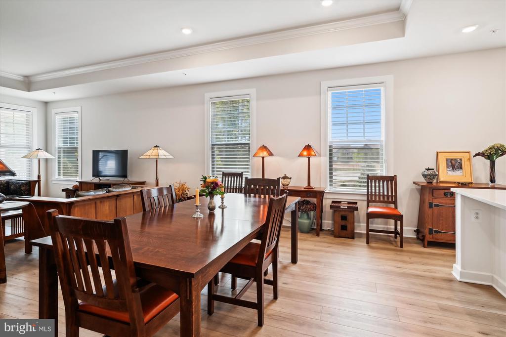 1203 Oleander Way