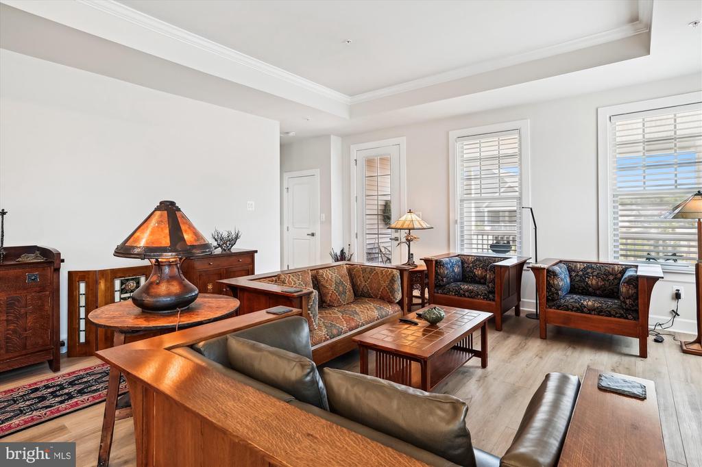 1203 Oleander Way