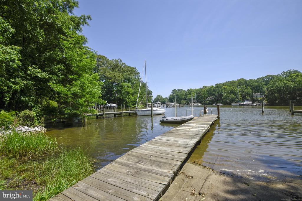 2687 Carrollton Rd