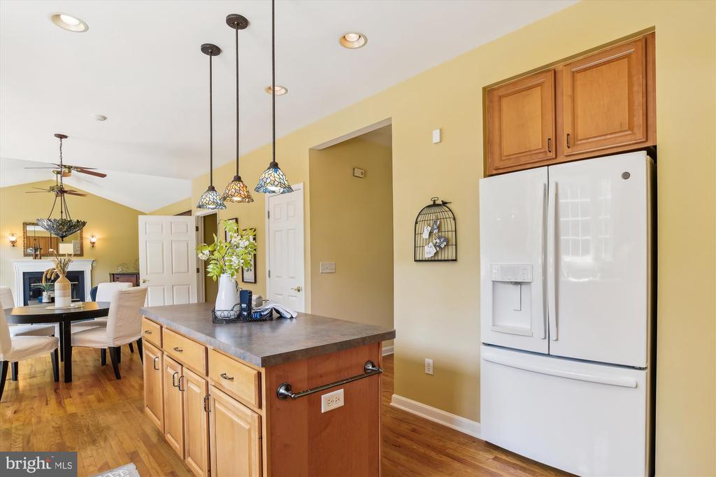 2687 Carrollton Rd