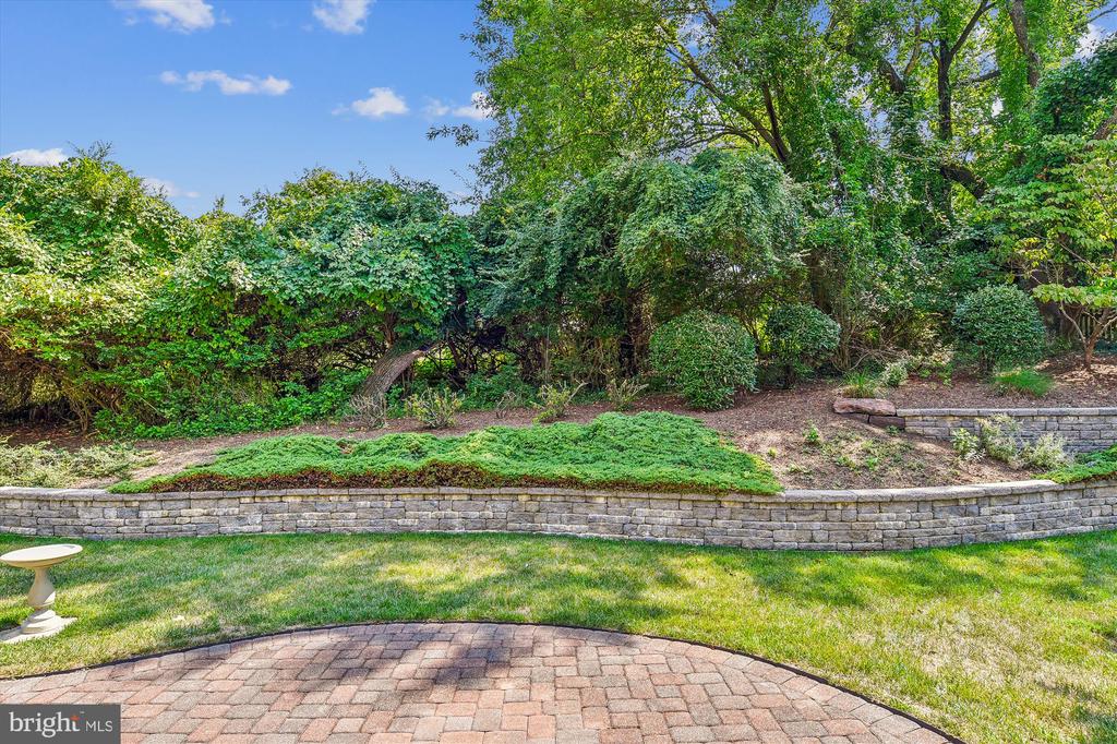 2687 Carrollton Rd