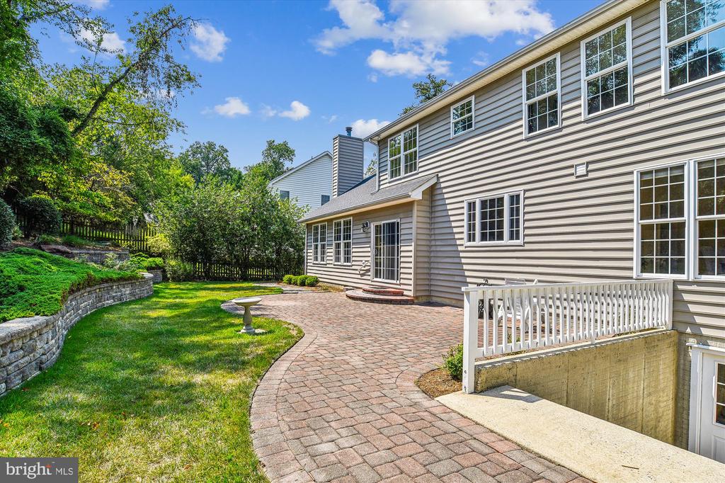 2687 Carrollton Rd