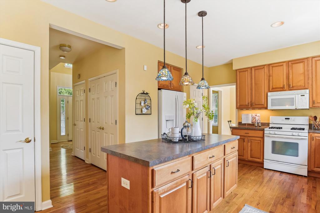 2687 Carrollton Rd