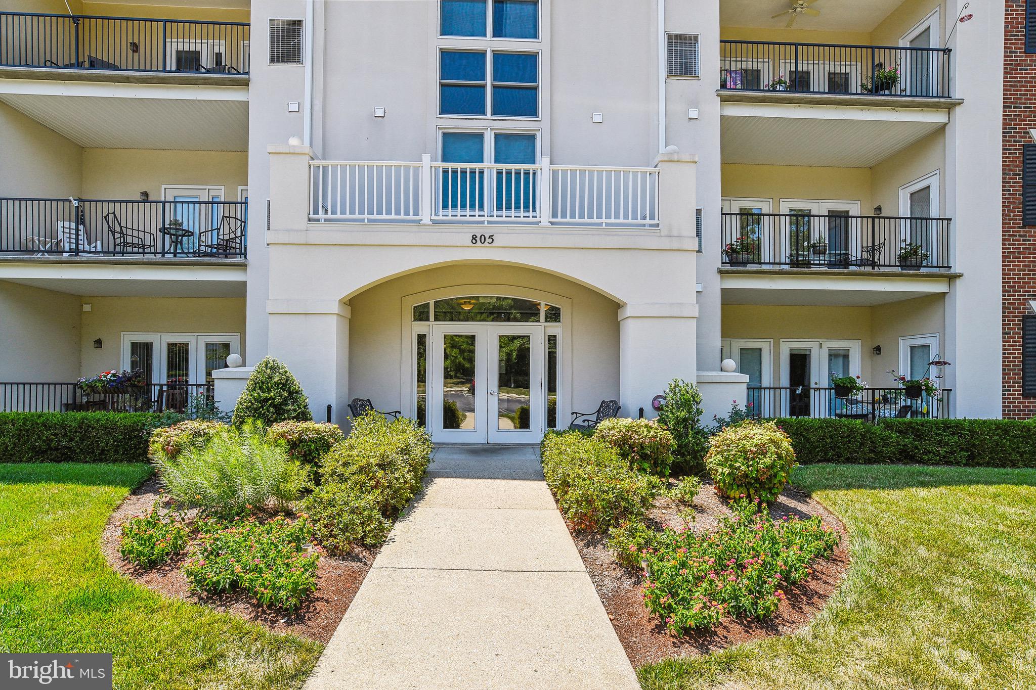 805 Coxswain Way #102