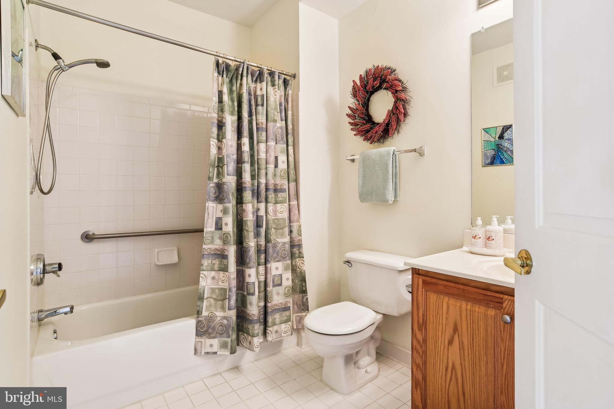 805 Coxswain Way #102