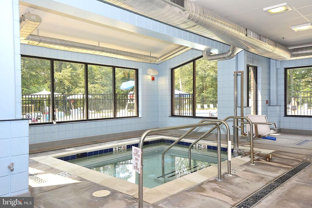 805 Coxswain Way #102