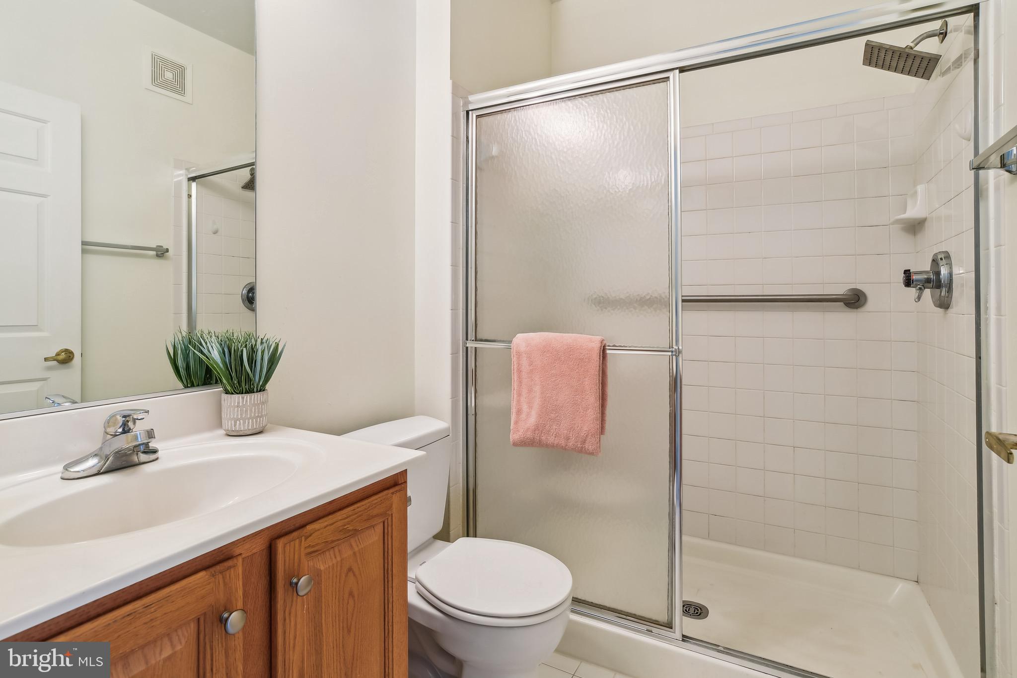 805 Coxswain Way #102