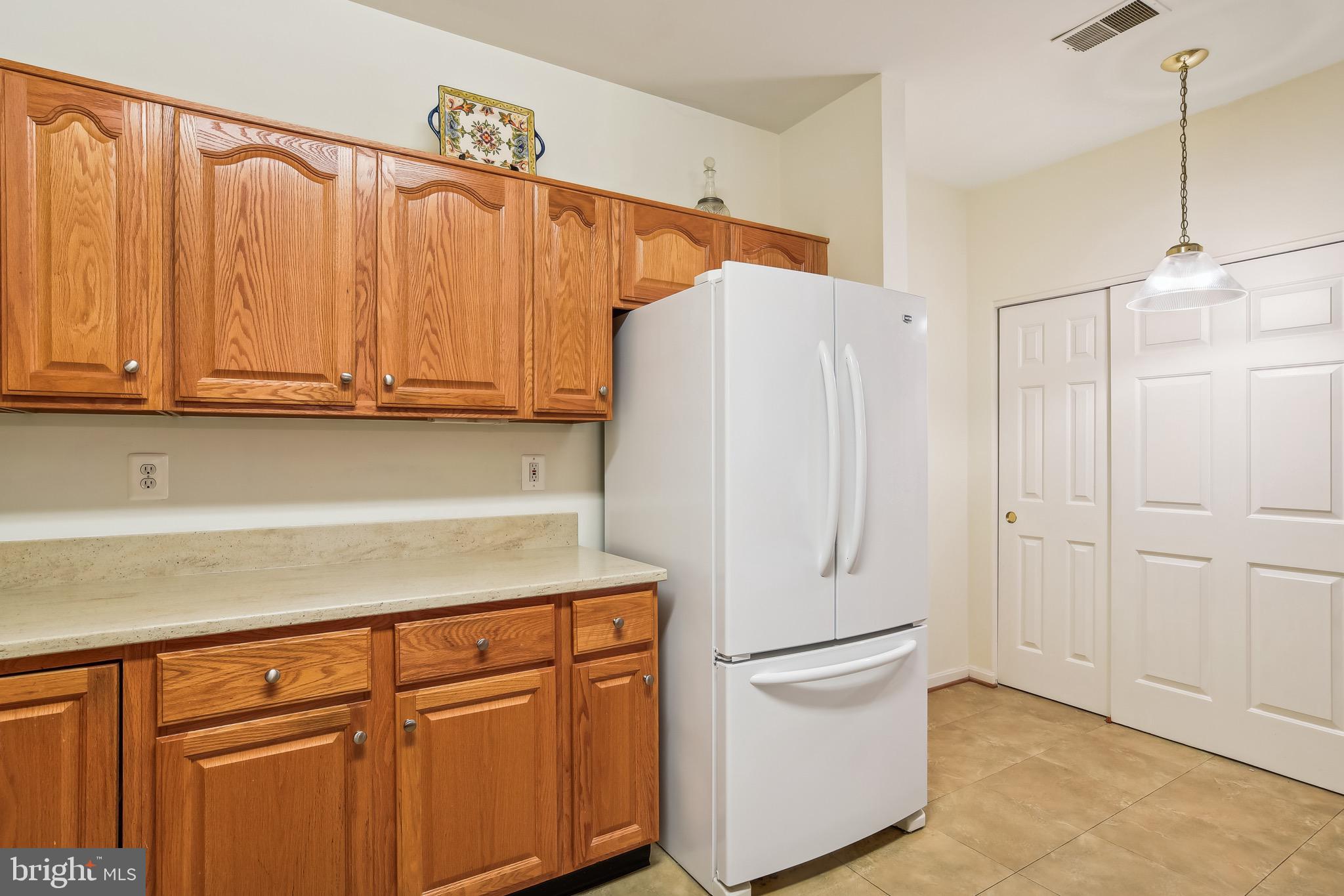 805 Coxswain Way #102