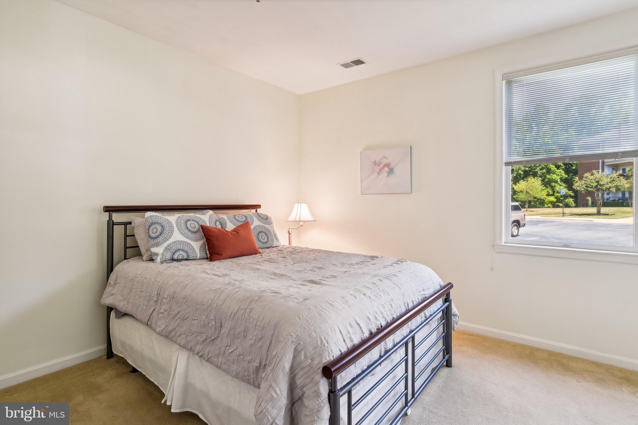 805 Coxswain Way #102