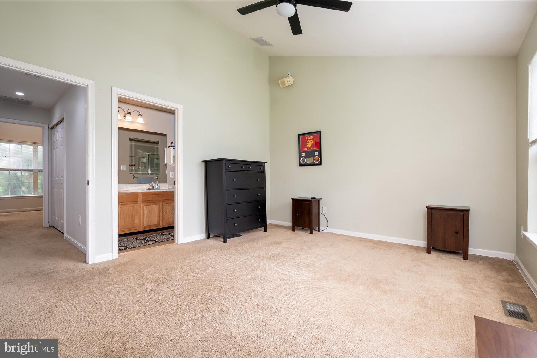 77 HARBOUR HEIGHTS DR #77