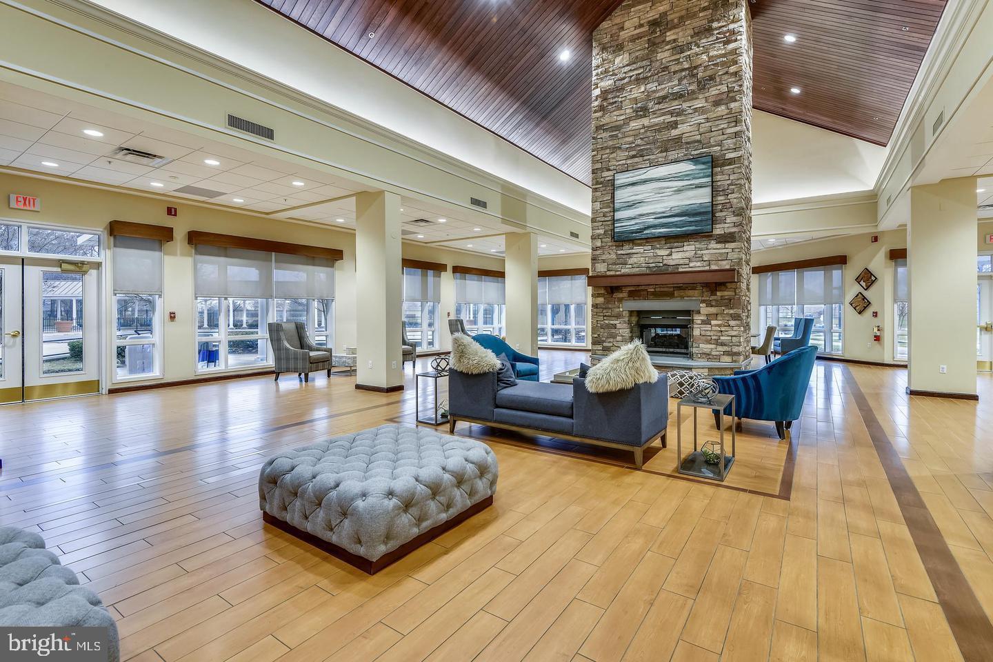 2868 Shallow Stream Way