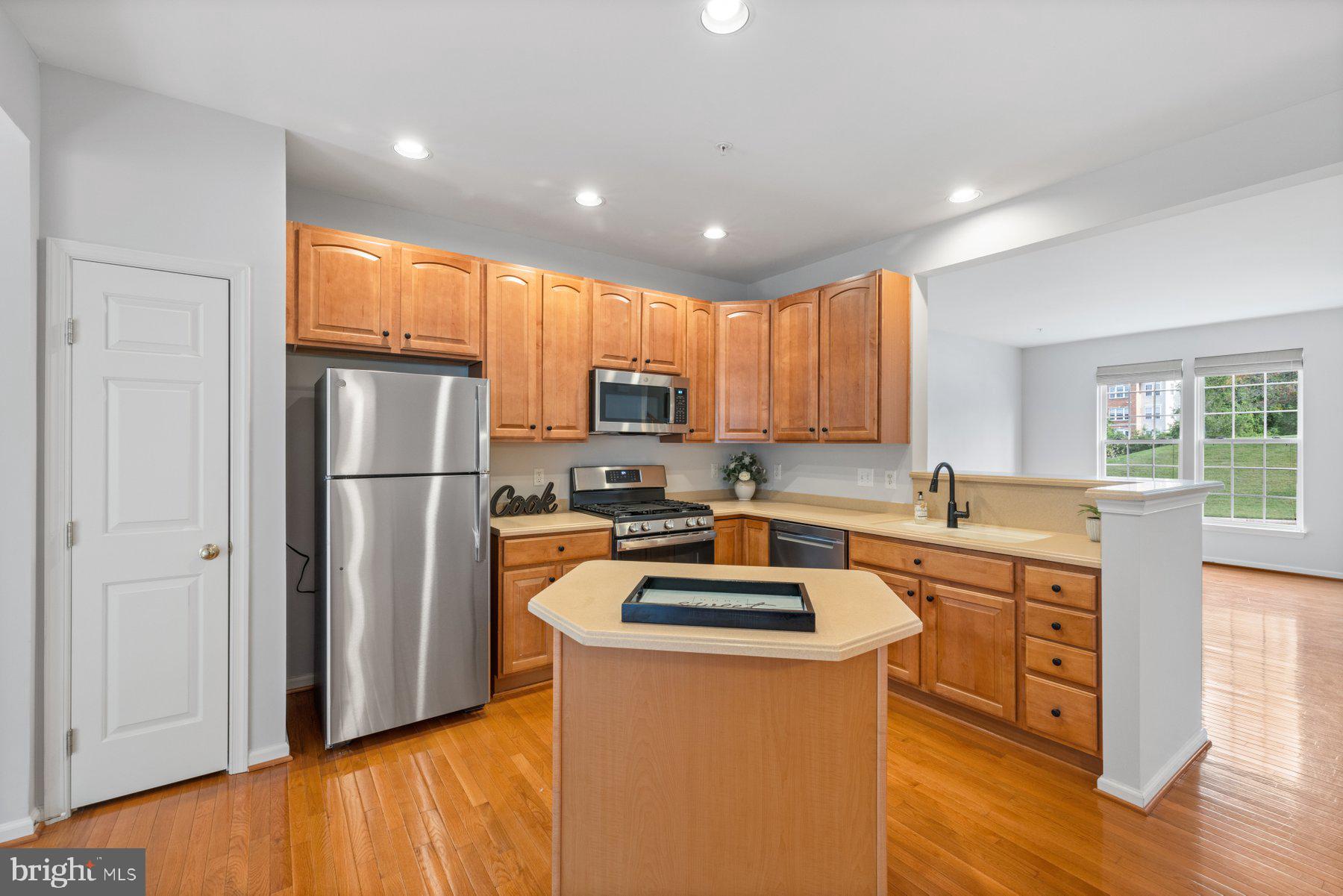 2868 Shallow Stream Way